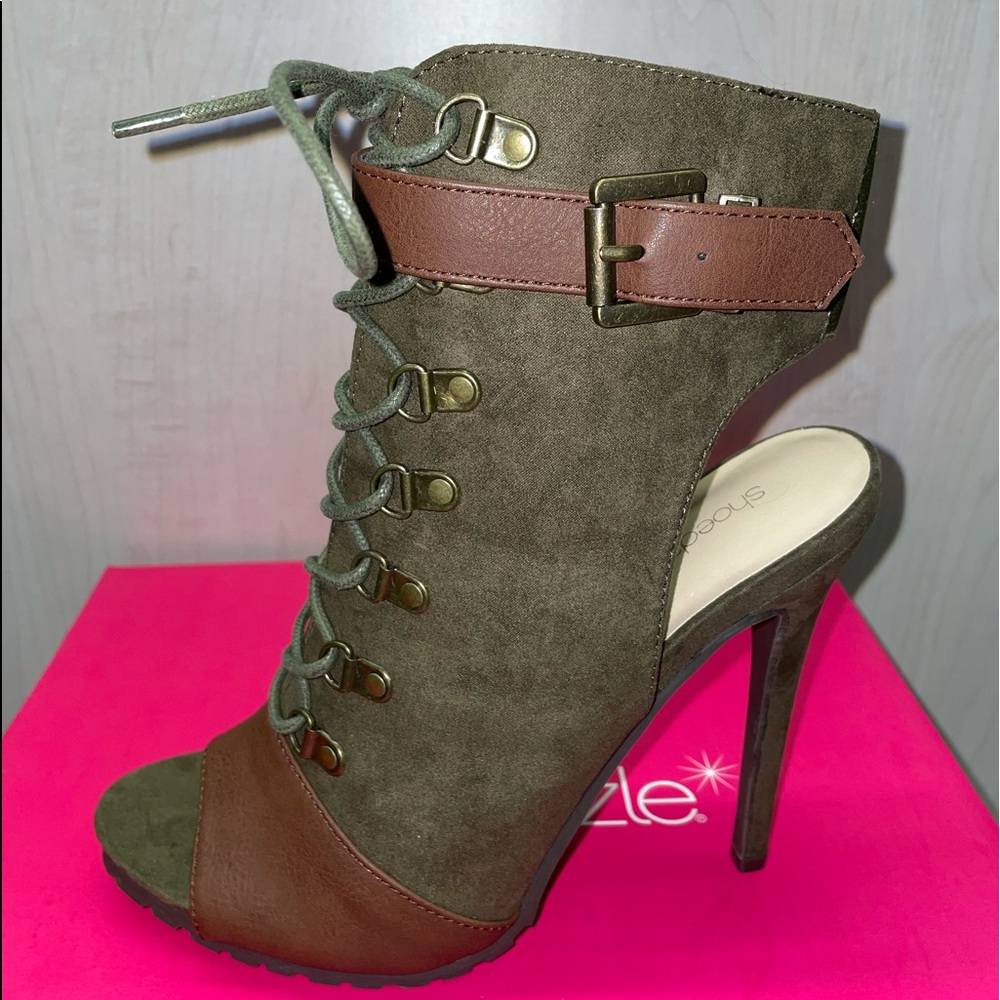 Shoe Dazzle Suede/leather open toe lace up bootie.